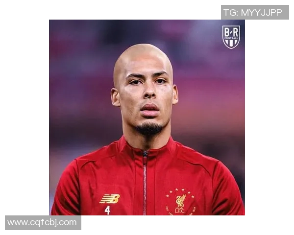 二十多年前足球球星光头造型引发热议至今仍成经典回忆